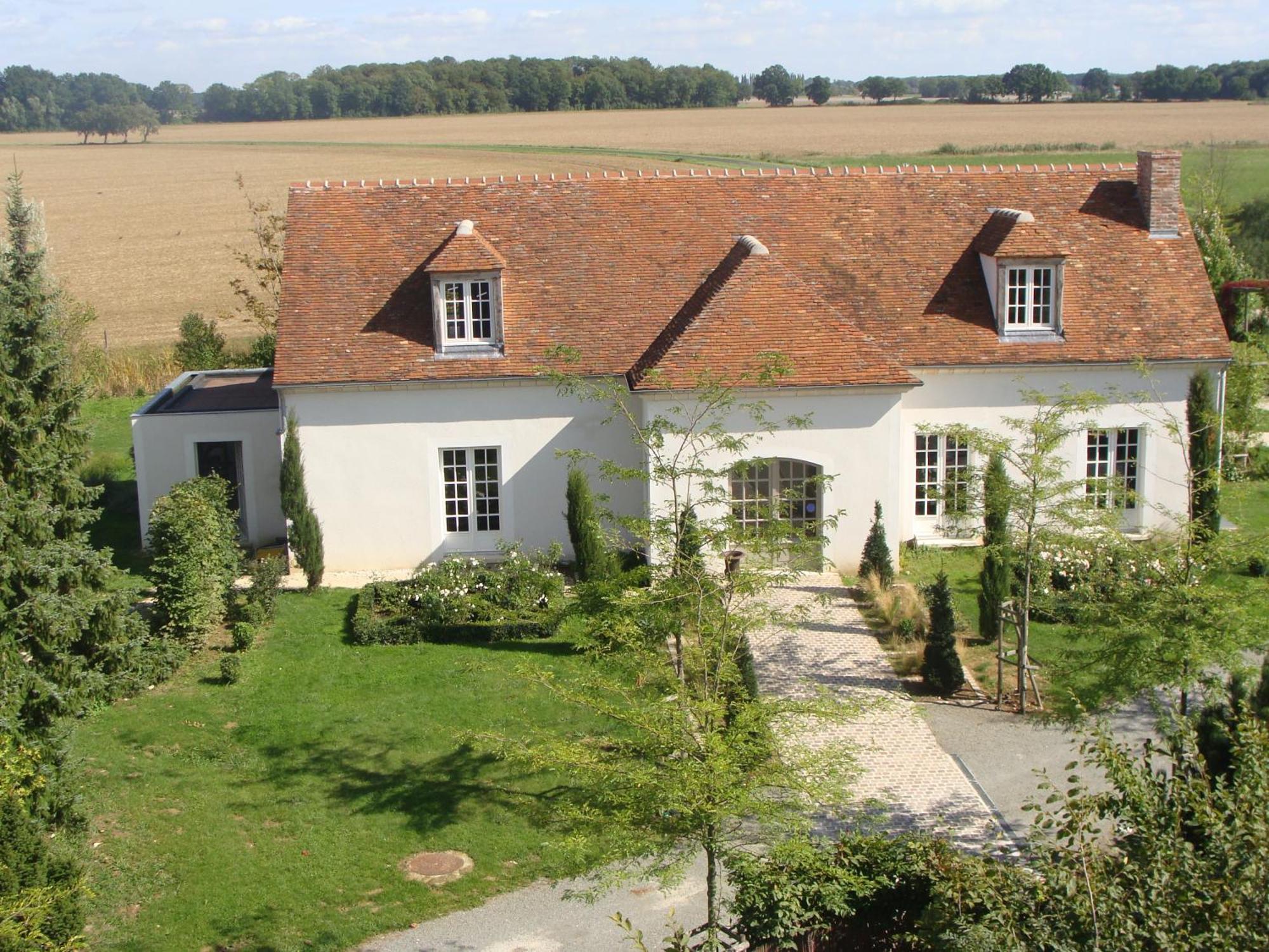 Hotel Domaine De Bellevue, The Originals Relais Neufmoutiers-en-Brie Esterno foto